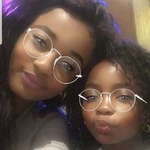 Meet your Posher, Deborah